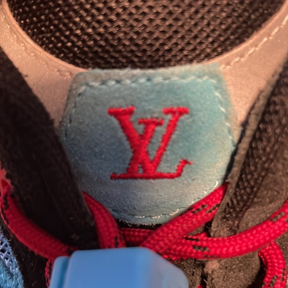 Louis Vuitton X Virgil Abloh Trail Sneakers in Violet - Picture 7 of 9